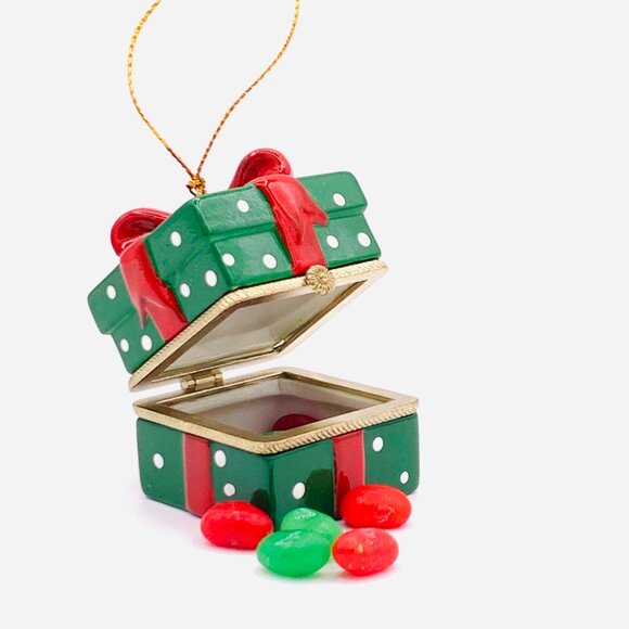 Polka Dot Gift Box Porcelain Hinged Surprise Gift Trinket Box Christmas Ornament - Picture 2 of 5